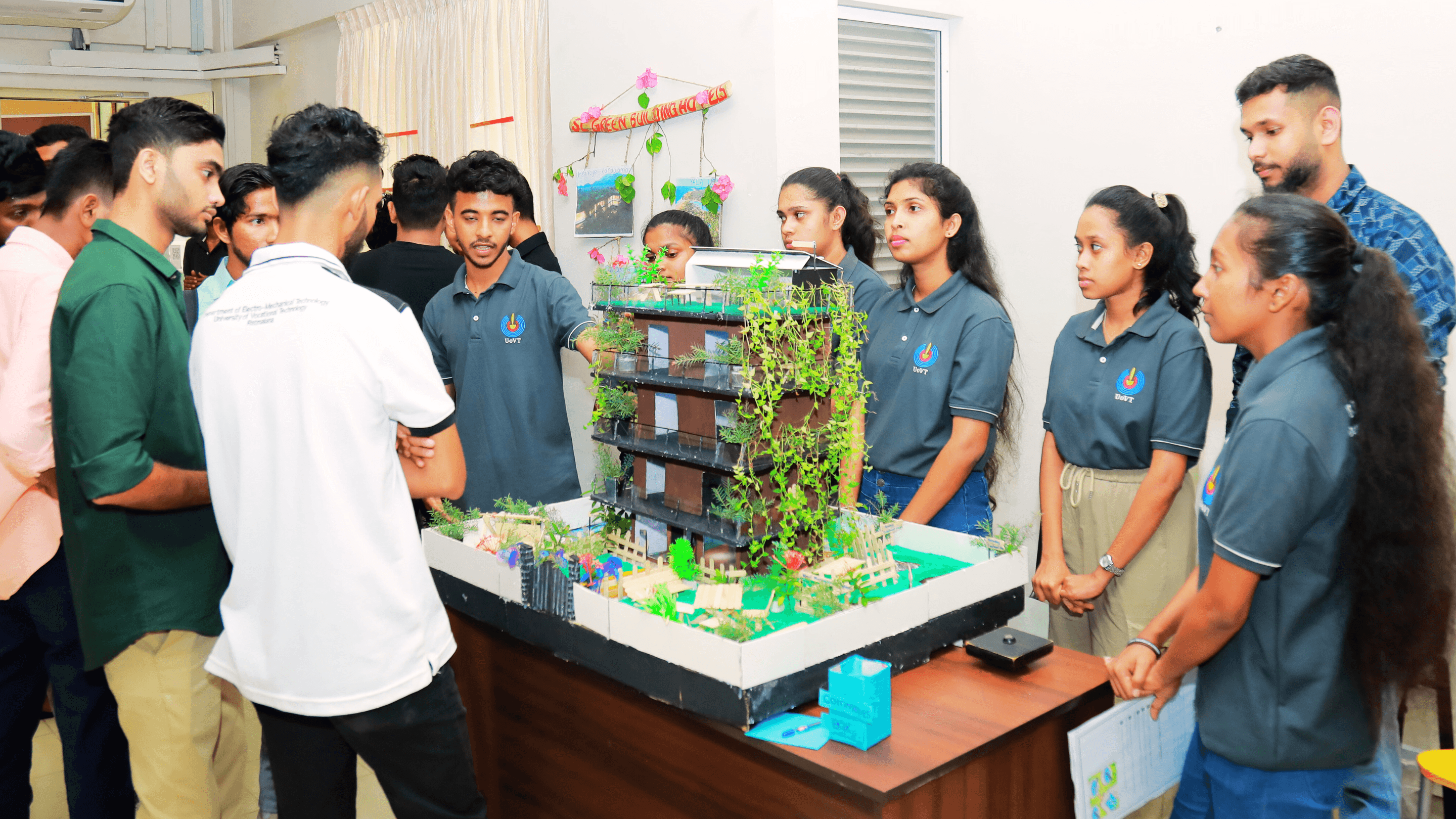 ඉංජිනේරු තාක්ෂණ උපාධිය - ගොඩනැගිලි සේවා තාක්ෂණය