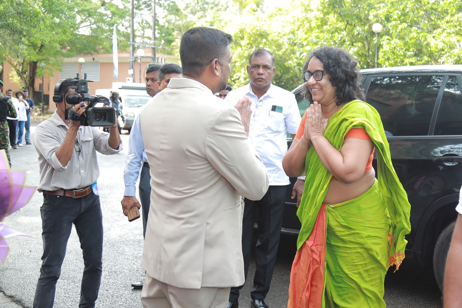 Warm Welcome to the Prime Minister by UOVT Vice Chancellor